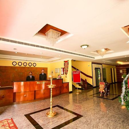 Hotel Meadows International Kizhake Chalakudi Екстер'єр фото